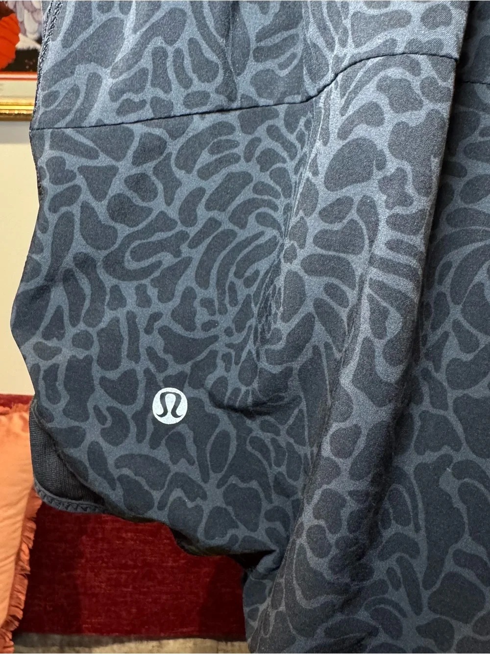 Lululemon Black Floral Print Reversible Running Shorts - Picture 4 of 8
